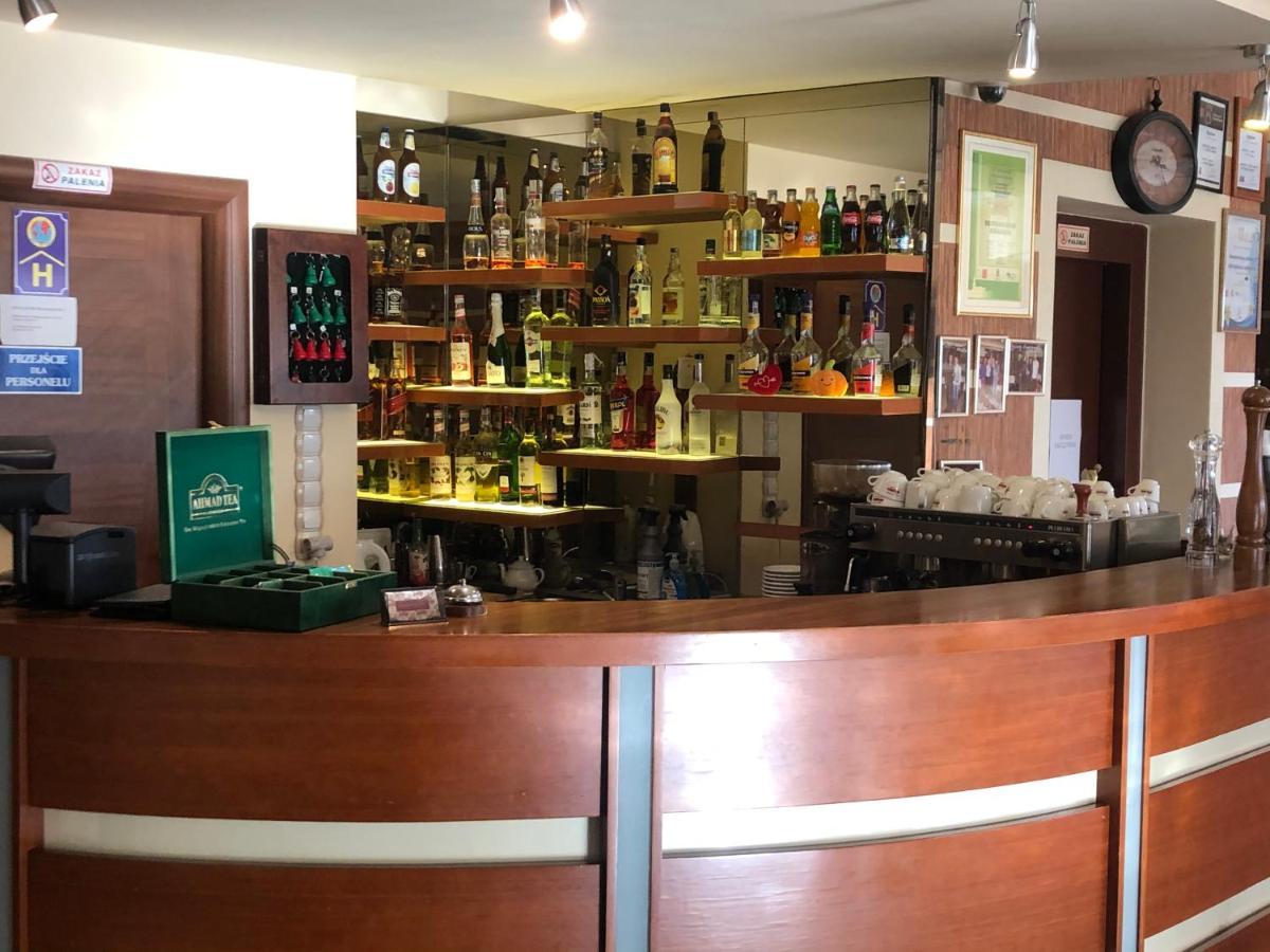 Hotel Arkadia Klecza Gorna Luaran gambar