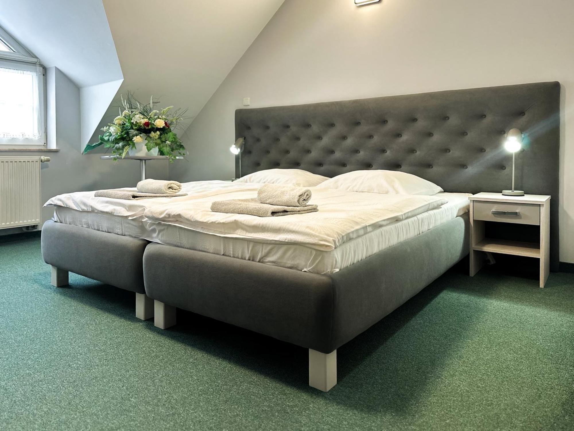 Hotel Arkadia Klecza Gorna Luaran gambar