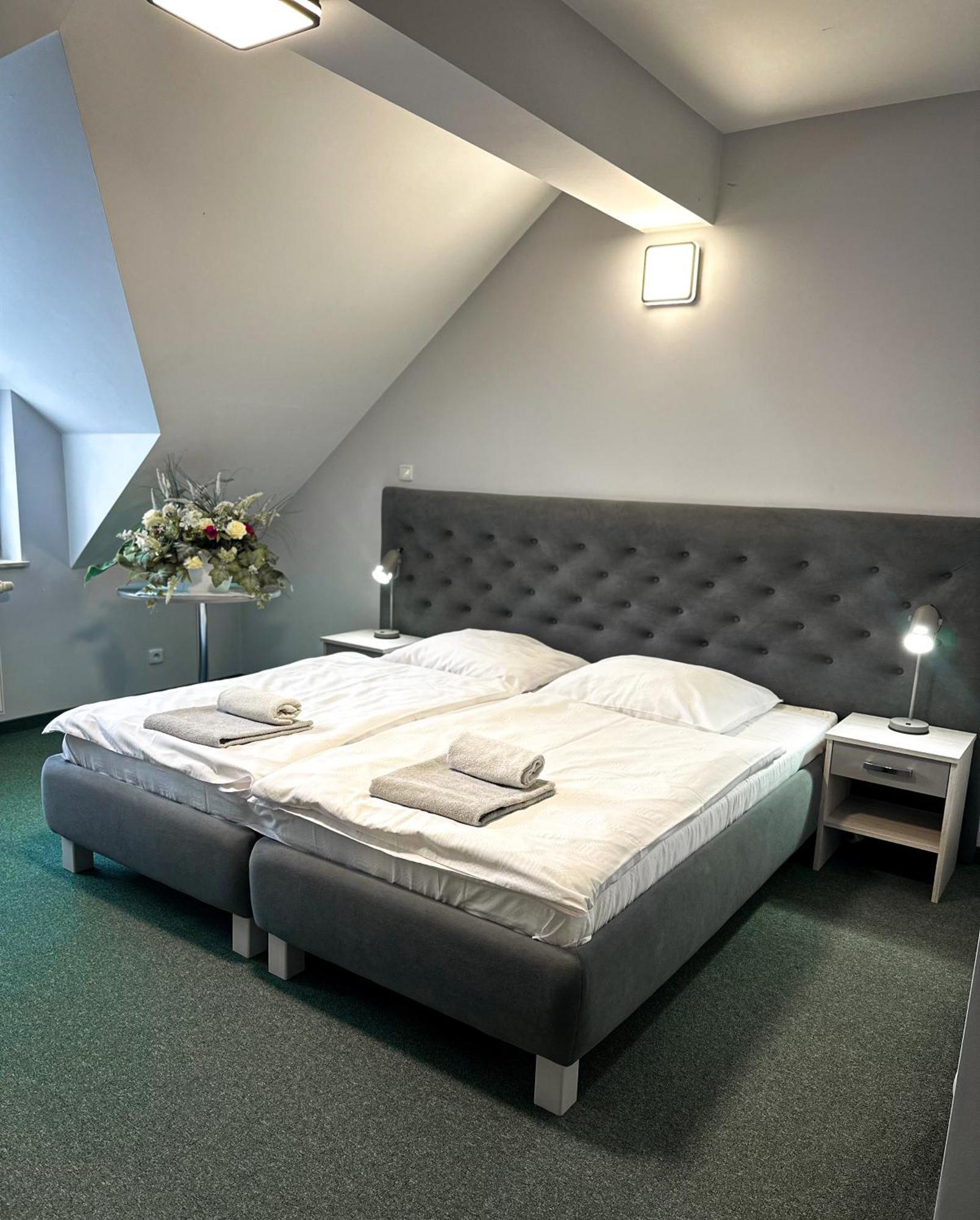 Hotel Arkadia Klecza Gorna Luaran gambar