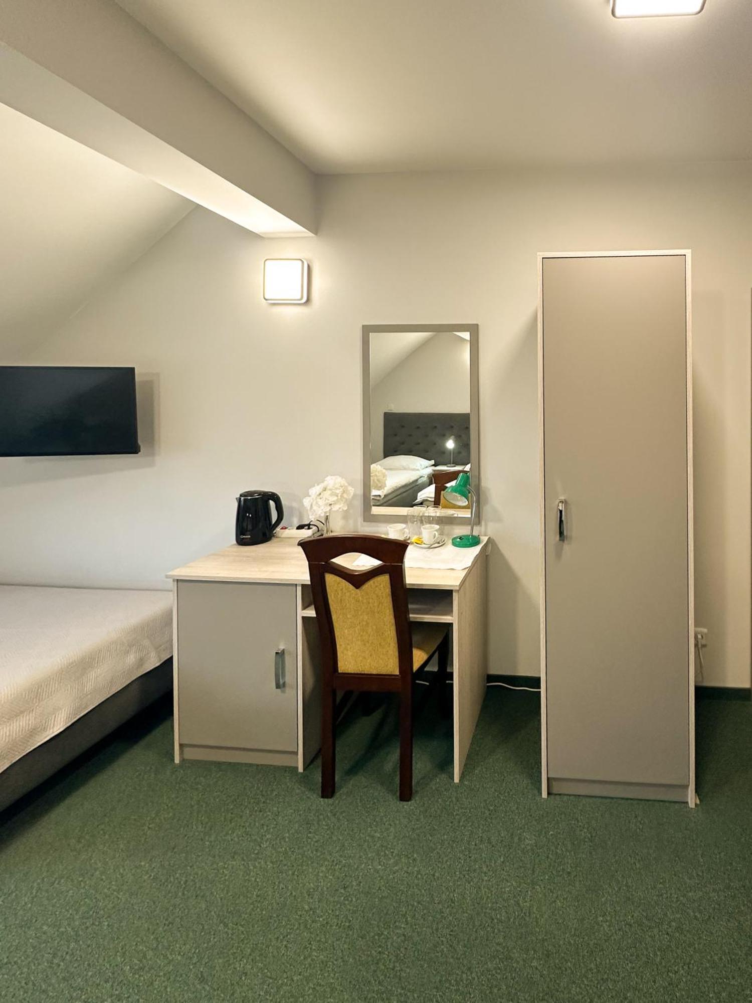Hotel Arkadia Klecza Gorna Luaran gambar
