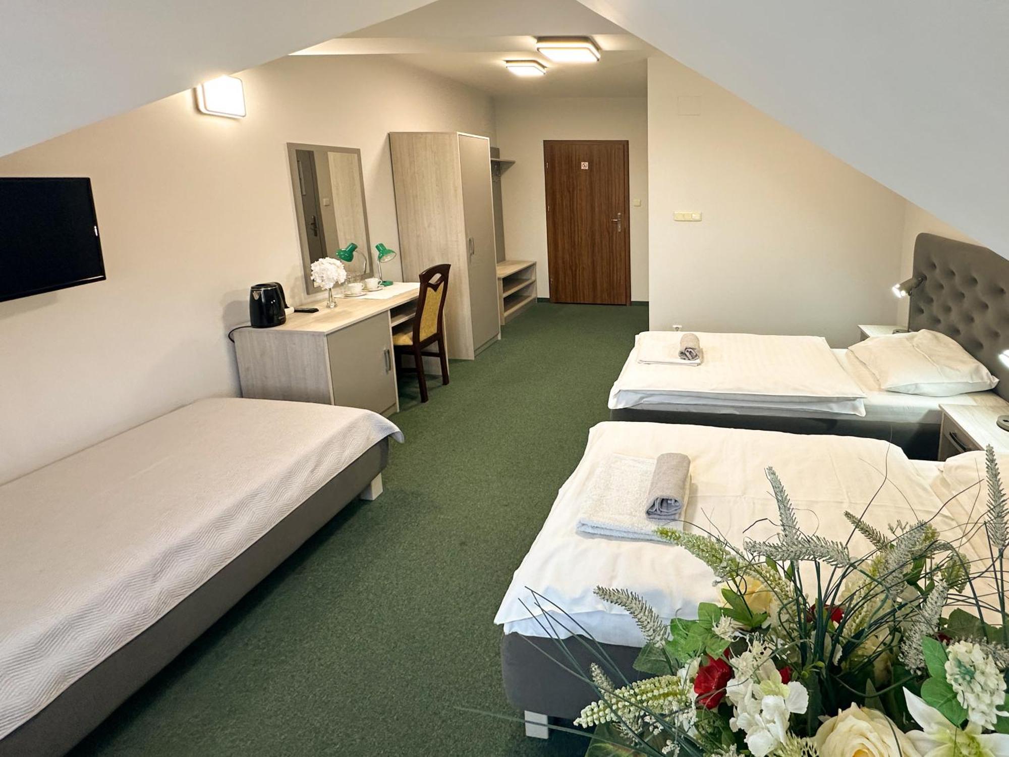Hotel Arkadia Klecza Gorna Luaran gambar
