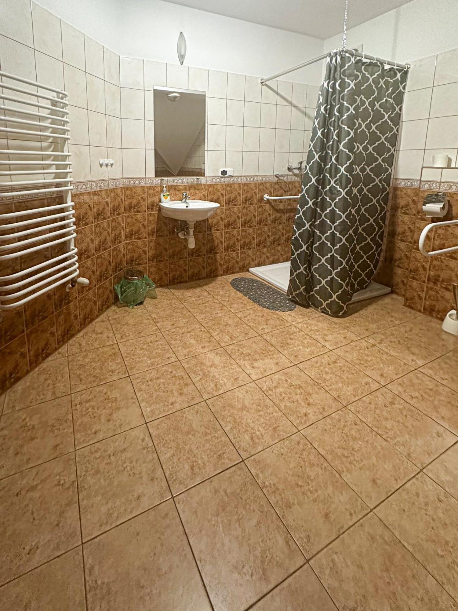 Hotel Arkadia Klecza Gorna Luaran gambar